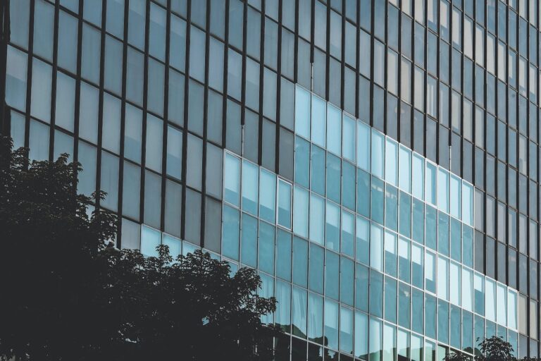 Fire Dampers vs. Smoke Dampers What’s the Difference? Lloyd Industries